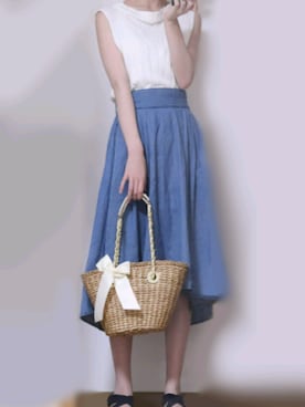 「JUSGLITTY（ジャスグリッティー）のアイテム（かごバッグ）」を使った、ゆりさん（レディース・157cm）の夏コーディネート