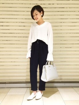 「アパートバイローリーズ」｜「アイテム（サロペット/オーバーオール）」を使った、sumireさん（レディース・157cm）の冬コーディネート
