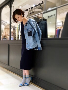 「アパートバイローリーズ」｜「アイテム（デニムジャケット）」を使った、sumireさん（レディース・157cm）の春コーディネート
