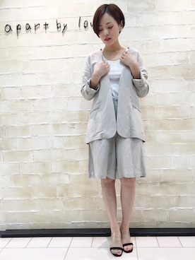 「アパートバイローリーズ」｜「アイテム（ノーカラージャケット）」を使った、sumireさん（レディース・157cm）の春コーディネート