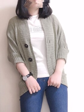 「GU（ジーユー）のアイテム（Tシャツ/カットソー、ベージュ系）」を使った、㌔さん（レディース）の春コーディネート