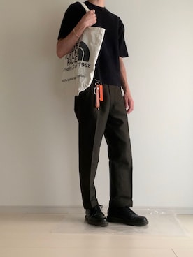 「アイテム（キーホルダー、オレンジ系）」を使った、みずいろさん（メンズ・173cm）の春コーディネート