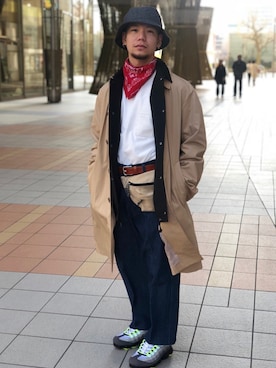 「バンダナ」｜「アイテム（ステンカラーコート）」を使った、kenjiさん（メンズ・165cm）の冬コーディネート