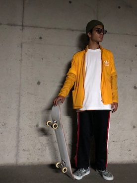 「アイテム（化粧水）」を使った、ダイヤマンさん（メンズ・165cm）の春コーディネート