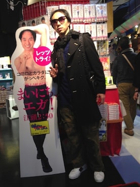 「Abercrombie&Fitch（アバークロンビーアンドフィッチ）のアイテム（カーゴパンツ）」を使った、nauvooさん（メンズ・180cm）の春コーディネート