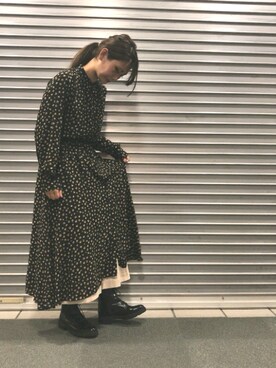 「LOWRYS FARM（ローリーズファーム）のホソコールＡラインスカート　806557（スカート）」を使った、eritisさん（レディース・161cm）の秋コーディネート