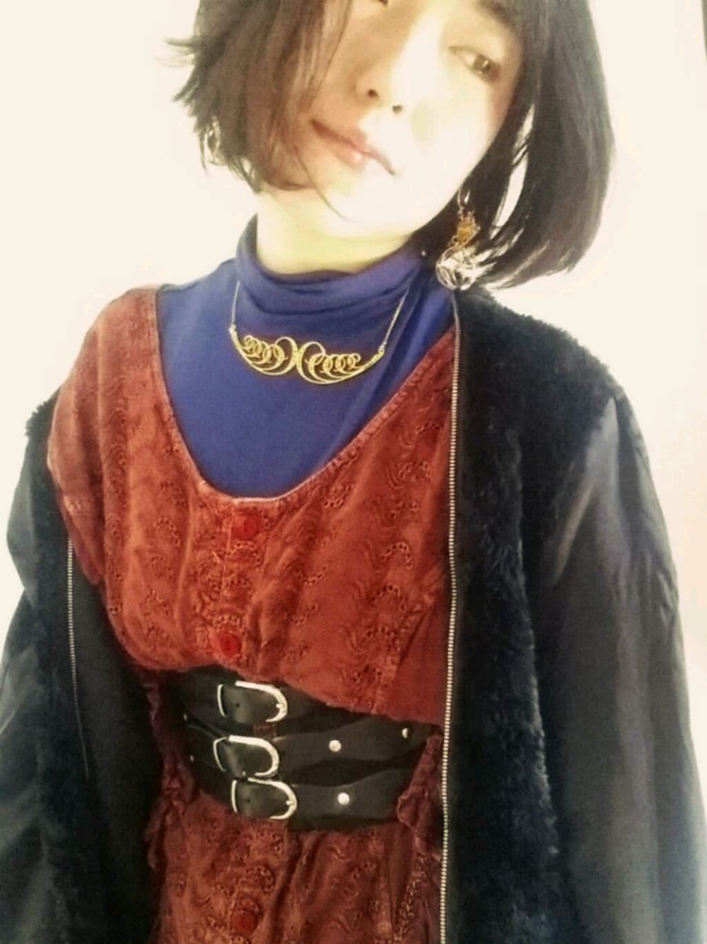 「シンプルコーデ、冬コーデ、ブラック、mother、VUTOPA、amerivintage、古着」｜「VINTAGEのアイテム（トップス、レッド系）」を使った、みぃさん（レディース・155cm）の秋コーディネートの1枚目の写真