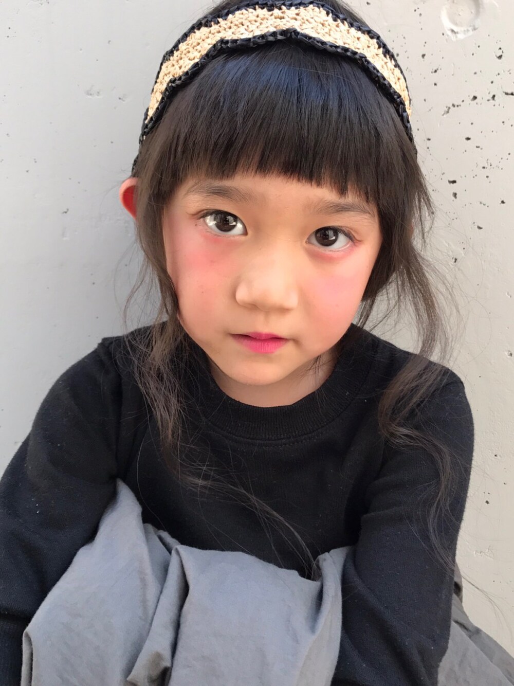 「女の子コーデ、プチプラ、おんなのこ、kids、西松屋、スカート、ヘアバンド、ヘアアレンジ」｜「西松屋のアイテム（スウェット、ブラック系）」を使った、keikoさん（キッズ・100cm）の夏コーディネートの1枚目の写真