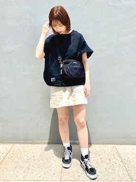 「MILKFED.（ミルクフェド）のアイテム（サロペット/オーバーオール）」を使った、佐藤 幸菜さん（レディース・155cm）の春コーディネート