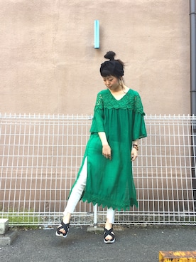 「アイテム（レギンス/スパッツ、ホワイト系）」を使った、MIKIさん（レディース・158cm）の春コーディネート