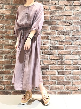 「OSMOSIS（オズモーシス）のアイテム（シャツワンピース）」を使った、MIKIさん（レディース・158cm）の春コーディネート
