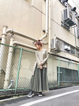 「OSMOSIS（オズモーシス）のアイテム」を使った、MIKIさん（レディース・158cm）の春コーディネート