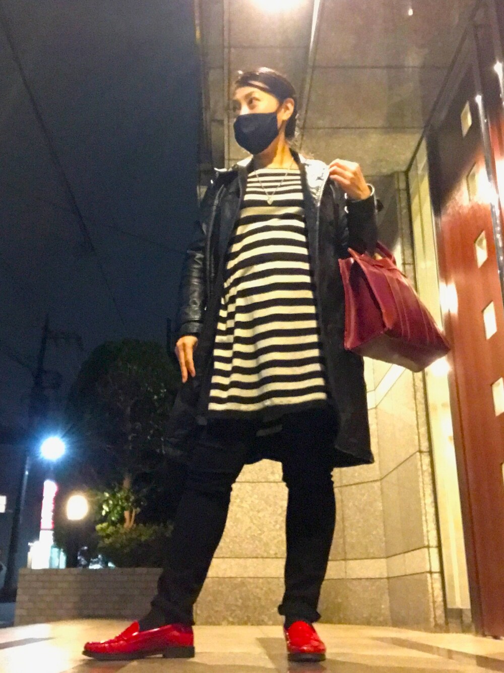 「ボーダー、ボーダーワンピース、ワンピース、ニットワンピース、秋コーデ、レザーコート、レザー、赤い靴、大人女子、ローファー」｜「LUCAのアイテム（ワンピース、その他）」を使った、イトシノエリーさん（レディース・158cm）の秋コーディネートの1枚目の写真