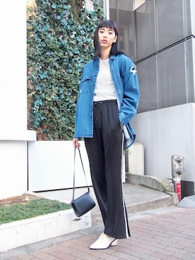 「EMODA（エモダ）のアイテム（シャツ/ブラウス）」を使った、EMODA Official_STAFFさん（レディース・173cm）の春コーディネート