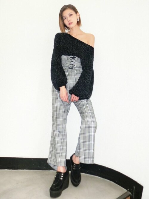 搭配其他鞋类包含标签「ootd」的女性时尚穿搭总览 - wear