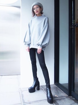 「EMODA（エモダ）のアイテム（Tシャツ/カットソー）」を使った、EMODA Official_STAFFさん（レディース・160cm）の冬コーディネート