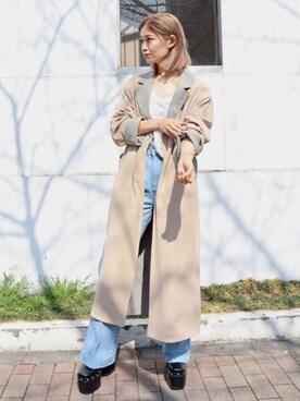 「リバーシブル」｜「アイテム（トレンチコート）」を使った、EMODA Official_STAFFさん（レディース・160cm）の春コーディネート