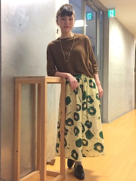 「kvell（ケベル）のアイテム」を使った、アトリエドゥサボンさん（レディース・157cm）の冬コーディネート