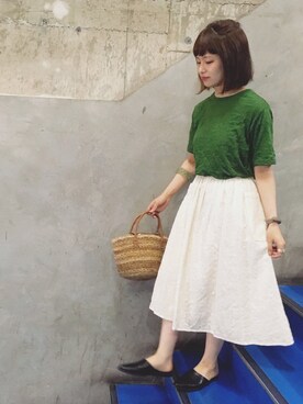 「アイテム（バングル/リストバンド）」を使った、アトリエドゥサボンさん（レディース・157cm）の夏コーディネート