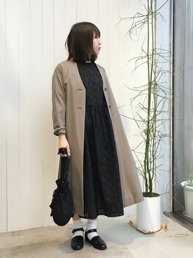 「レース」｜「アイテム（ステンカラーコート）」を使った、アトリエドゥサボンさん（レディース・158cm）の春コーディネート
