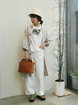 「アイテム（ステンカラーコート、ホワイト系）」を使った、アトリエドゥサボンさん（レディース・158cm）の春コーディネート