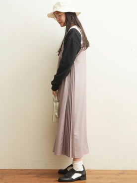 「アイテム（ジャンパースカート、ベージュ系）」を使った、アトリエドゥサボンさん（レディース・160cm）の冬コーディネート