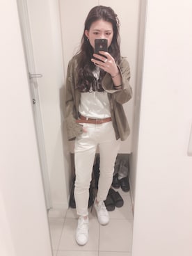 「SOMETHING（サムシング）のアイテム（パンツ、ホワイト系）」を使った、Sakurako Kitazakiさん（レディース・160cm）の春コーディネート