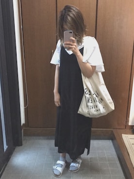「UNIQLO（ユニクロ）のフリルスリーブT（半袖）（Tシャツ/カットソー、ホワイト系）」を使った、ykさん（レディース）の夏コーディネート