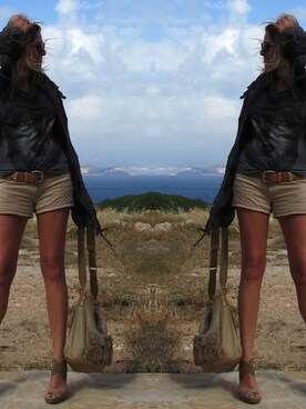 「Abercrombie & fitch」｜Nina Trendsurvivor Papaioannouさんの夏コーディネート