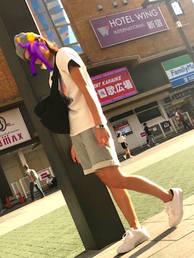 「勝田里奈」｜「アイテム（アナログ腕時計）」を使った、めさん（レディース・155cm）の夏コーディネート
