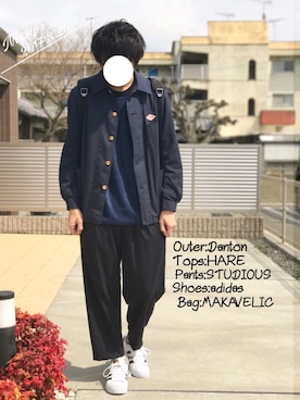 「STUDIOUS（ステュディオス）のアイテム（スラックス）」を使った、にっしーさん（メンズ・180cm）の春コーディネート