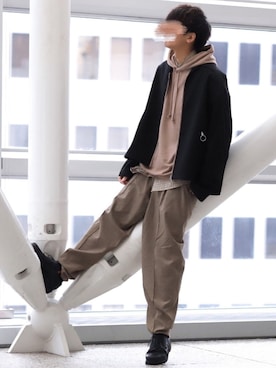 「DOOPZ（ドープス）のアイテム（パーカー）」を使った、にっしーさん（メンズ・180cm）の春コーディネート