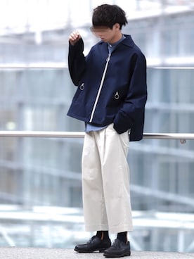 「ネイビーコーデ」｜「アイテム（ブルゾン）」を使った、にっしーさん（メンズ・180cm）の春コーディネート