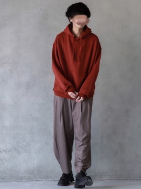 「shiki tokyo（シキトウキョウ）のアイテム（パーカー）」を使った、にっしーさん（メンズ・180cm）の秋コーディネート