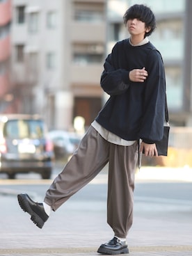 「shiki tokyo（シキトウキョウ）のアイテム（スウェット）」を使った、にっしーさん（メンズ・180cm）の冬コーディネート