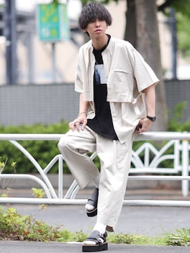 「shiki tokyo（シキトウキョウ）のアイテム（サンダル）」を使った、にっしーさん（メンズ・180cm）の夏コーディネート