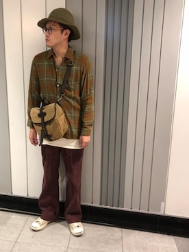 「WOOLRICH（ウールリッチ）のアイテム（パンツ）」を使った、Mdskさん（メンズ・173cm）の秋コーディネート