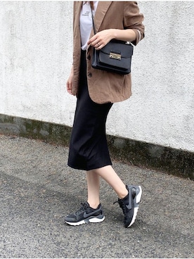 「Ninarobe（ニーナローブ）のアイテム」を使った、Ninarobe_Staffさん（レディース・164cm）の秋コーディネート