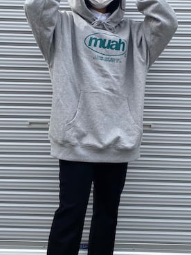 「muahmuah（ムーアムーア）の『muah muah/ムーアムーア』CIRCLE IN LOGO OVERFIT HOODIE/裏毛 サークル イン ロゴ オーバーフィットフーディー プルオーバーパーカー（パーカー、グレー系）」を使った、musubu366さん（レディース・155cm）の春コーディネート