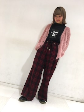「フェザー」｜「アイテム（その他トップス）」を使った、kaorinさん（レディース・153cm）の秋コーディネート