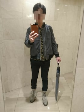 「JUNRED（ジュンレッド）のアイテム（MA-1）」を使った、Leonさん（メンズ・177cm）の秋コーディネート