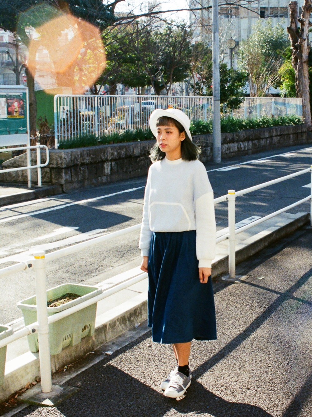 「ootd、denim、hat、Champion、MUJI、今日の服」｜「Championの∴WEGO/ Championバケットハット（ハット、ホワイト系）」を使った、Codieさん（レディース・161cm）の冬コーディネートの1枚目の写真