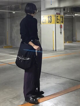 「Yohji Yamamoto（ヨウジヤマモト）のアイテム（ショルダーバッグ）」を使った、蟲さん（メンズ・172cm）の春コーディネート