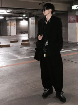 「Yohji Yamamoto（ヨウジヤマモト）のアイテム（ショルダーバッグ）」を使った、蟲さん（メンズ・172cm）の春コーディネート