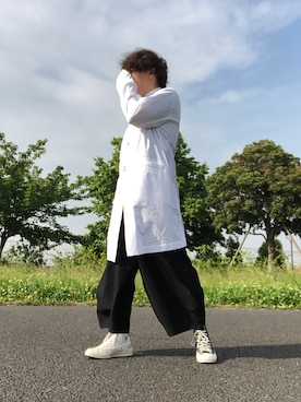 「COMME des GARCONS（コムデギャルソン）のアイテム（シャツ/ブラウス、ホワイト系）」を使った、mura＿masaさん（メンズ・165cm）の春コーディネート