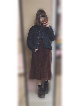 「ベロアスカート」｜「アイテム（デニムジャケット）」を使った、愛海さん（レディース・153cm）の春コーディネート