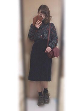 「ベロアスカート」｜「アイテム（その他）」を使った、愛海さん（レディース・153cm）の春コーディネート