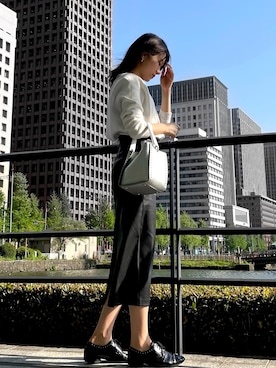 「ROSE BUD（ローズバッド）のスタッズショルダーバッグ（ショルダーバッグ）」を使った、asukaviolaさん（レディース・170cm）の春コーディネート