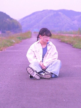 「AS KNOW AS plus（アズノゥアズプラス）のアイテム（デニムジャケット）」を使った、amiさん（レディース・160cm）の春コーディネート