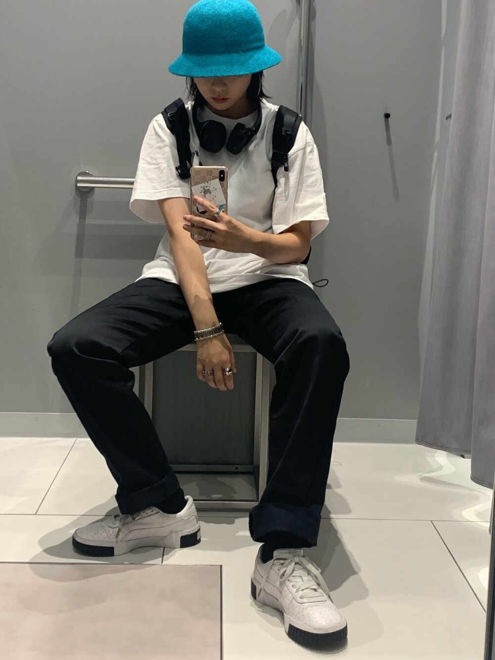 「メンズライク、メンズライクコーデ、ディッキーズ(Dickies)、夏コーデ、ラフコーデ、シンプルコーデ、リュック、リュックスタイル、お洒落さんとつながりたい」｜「DickiesのDickies/ディッキーズ 別注 ハイウエストワイドチノパンツ（チノパンツ、ブラック系）」を使った、mikupipi17さん（レディース・162cm）の夏コーディネートの1枚目の写真
